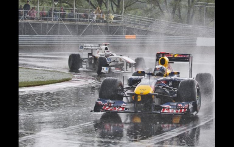 La lluvia inundó la pista del circuito de Montreal. AFP  /