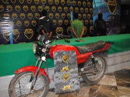 Los individuos fueron arrestados por policías estatales, cuando circulaban en una motocicleta la madrugada del domingo. O. RUVALCABA  /