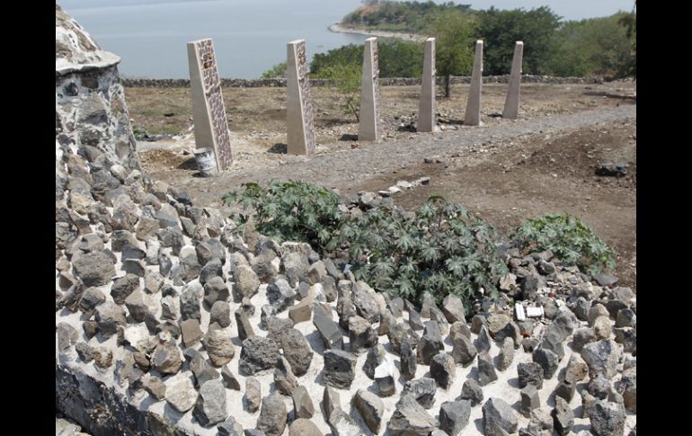 Las estelas conmemorativas deberán moverse de lugar según los señalamientos del INAH. S. NÚÑEZ  /