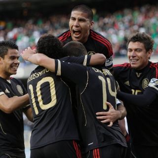 México golea a Costa Rica