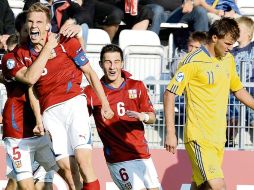 Dockal anotó los dos goles checos sobre Ucrania. REUTERS  /