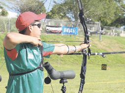 El tapatío Juan René Serrano forma parte de la Selección mexicana de arquería que participó en la Copa del Mundo. MEXSPORT  /