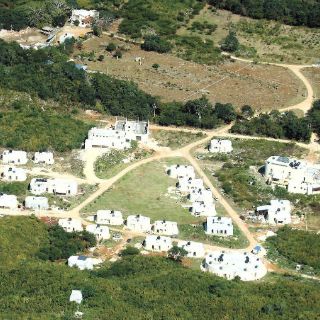 Culturas foráneas mantienen sus costumbres, aun fuera de la ley