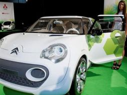 Las recargas de electricidad para las unidades eléctricas representan un ahorro de 40% respecto de las de gasolina. ARCHIVO  /