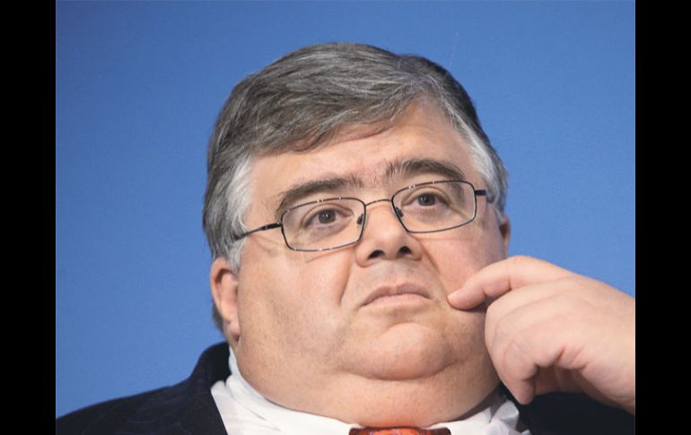 Agustín Carstens asegura que de ser dirigente del FMI traería una visión fresca a la crisis europea. ARCHIVO  /