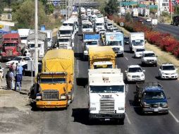 Como en movilizaciones previas, transitarán lentamente por los carriles laterales sin provocar problemas en la circulación. ARCHIVO  /