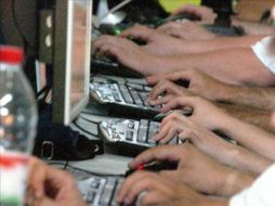 En China el precio por eliminar información publicada en la internet esta alrededor de los 300 dólares. EFE  /