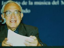 La exposición intengra más de 50 imágenes del periodista en las que aparece rodeado de distintas personalidades. ARCHIVO  /