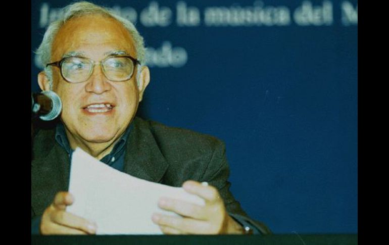 La exposición intengra más de 50 imágenes del periodista en las que aparece rodeado de distintas personalidades. ARCHIVO  /