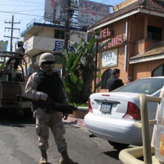 La PGR indaga con EU el origen de las armas de Hank Rhon