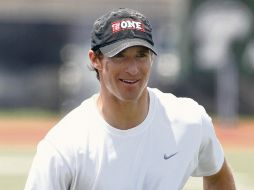 Drew Brees está entrenando en un campamento voluntario en Nueva Orleáns junto a otros jugadores. AP  /