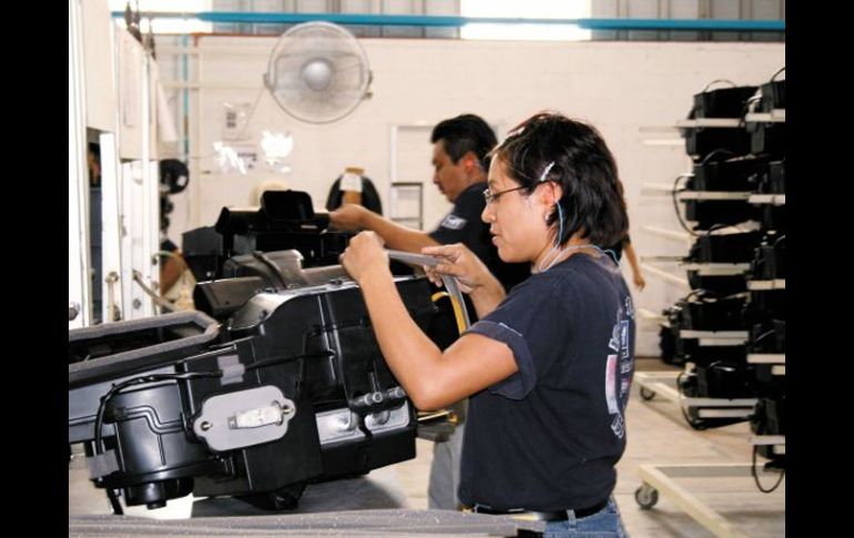 Los maquiladores solicitaron modificar el transitorio del decreto del IETU e ISR. ARCHIVO  /