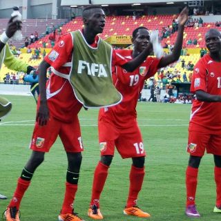 Congo sorprende a Holanda