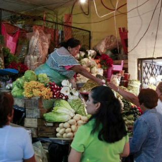 Advierten riesgo de accidentes eléctricos en mercados