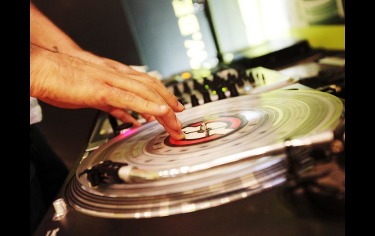 Afirma Ricardo Bravo que la música debe de tener un beneficio económico para el artista. ARCHIVO  /