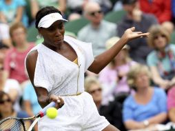 La menor de las hermanas Williams se impuso por 6-3 y 6-1 a la uzbeca Akgul Amanmuradova. EFE  /