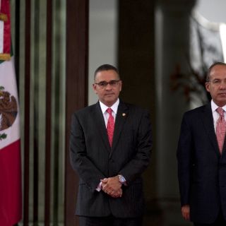 Presidente y empresarios de El Salvador arriban a México