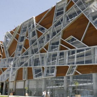 Difícil calificar de plagio la fachada de la Biblioteca Pública