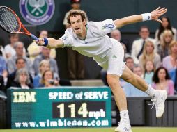 El británico Andy Murray perdió el primer set. Después se recompuso y ganó con contundencia a Gimeno-Traver. EFE  /