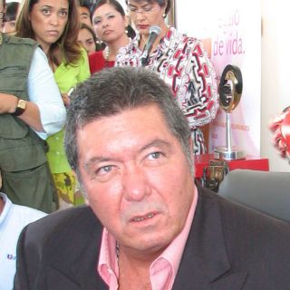 Si el PRI me lo pide iré por gubernatura: Hank