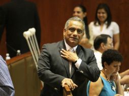 El coordinador perredista, Raúl Vargas, propone que el crédito se apruebe por tres mil 072 millones de pesos. A. CAMACHO  /