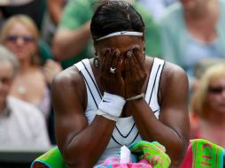 La tenista estadounidense Serena Williams venció en primera ronda a Aravane Rezai en tres sets. REUTERS  /