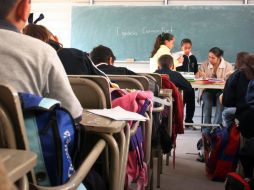 A nivel nacional hay 21 mil plazas disponibles para los aspirantes. ARCHIVO  /