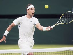 El tenista mallorquín Rafael Nadal ni se despeinó en su victoria ante el estadounidense. MEXSPORT  /