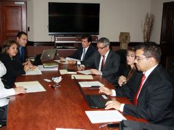 Porfirio Lobo, recibió a miembros de la Comisión de Seguimiento del Acuerdo de Cartagena. EFE  /