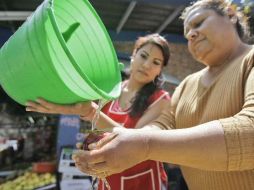 Las comunidades afectadas pueden pedir gratuitamente pipas al organismo. ARCHIVO  /