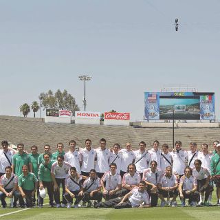 Chocan los gigantes de la Concacaf