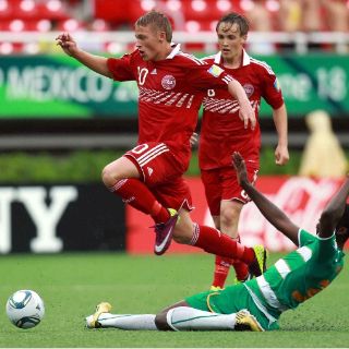 Australia y Dinamarca se juegan la vida en el Mundial