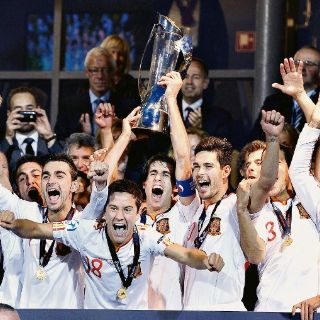El futbol español se cubre de gloria otra vez
