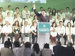 Ramiro Hernández toma protesta a sus enlaces legislativos. A. CAMACHO  /
