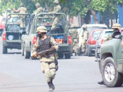Felipe Calderón ha insistido durante largo periodo en la necesidad de mantener al Ejército en las calles. EL UNIVERSAL  /