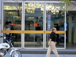 Empleados de la empresa afectada comentaron que el ladrón al parecer logró atracar la tienda departamental. ARCHIVO  /