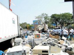 En México el reciclaje de desechos electrónicos es de 10%, según la Secretaría de Medio Ambiente y Recursos Naturales. EL UNIVERSAL  /