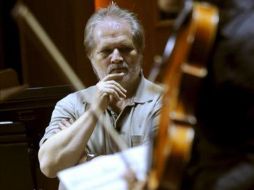 Eötvös ha trabajado con las más importantes orquestas radiofónicas europeas. EFE  /