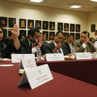 La diputada priista Rocío Corona reprueba aval al auditor estatal