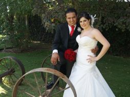 César Adrián Hernández y Mónica Ivonne Valencia.  /