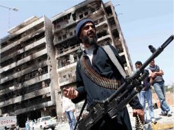 Francia asegura que no violó el embargo debido a que las armas son necesarias para defender a los civiles. ARCHIVO  /