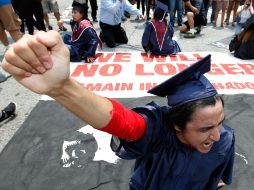 Manifestantes protestan contra la ley antiinmigrante. AP  /