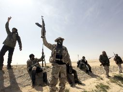 Los movimientos rebeldes hasta ahora no han logrado la salida de Gadhafi. ARCHIVO  /