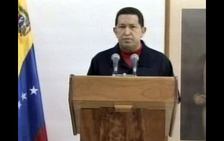 La Unasur le brinda su apoyo a Hugo Chávez, quien confirmó ayer que padece cáncer. AP  /