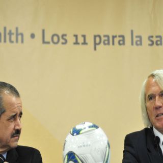 Médico de la FIFA defiende jugadores de la Copa Oro