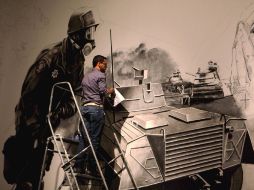 La obra del artista Rirkrit Tiravanija (Tailandia)  intervenido por alumnos de la ENAP. NOTIMEX  /