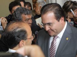 El sacerdote Alejandro Solalinde, y el gobernador de Veracruz, Javier Duarte, conversaron sobre los problemas de los migrantes. NTX  /