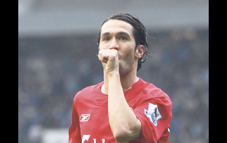Luis anotó el gol ''fantasma'' con el que Liverpool eliminó a Chelsea en las semifinales de la Champions de 2005. GETTY IMAGES SPORT  /