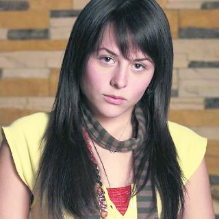 Zuria Vega tocará puertas