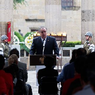 Conmemoran aniversario del natalicio de Heliodoro Hernández Loza